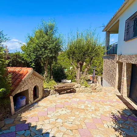 Villa Lloret De Mar 4* يوريت دي مار